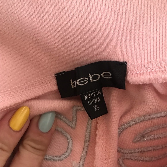 Y2K 00s Esque BEBE Pale Pink Rhinestone Capri Pants XS - Picture 7 of 7